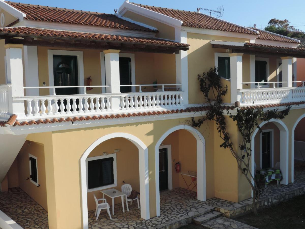 Apartments Peli-Maria Агиос Стефанос Экстерьер фото